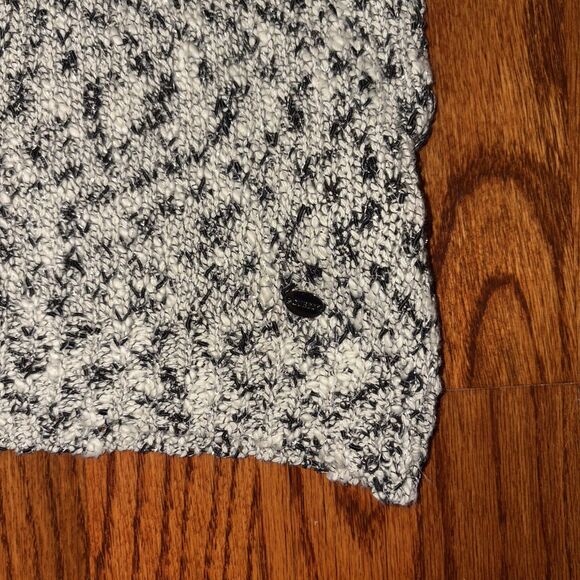 GUESS Black & White Knit Sheer Panel Sweater Size M - Picture 4 of 5